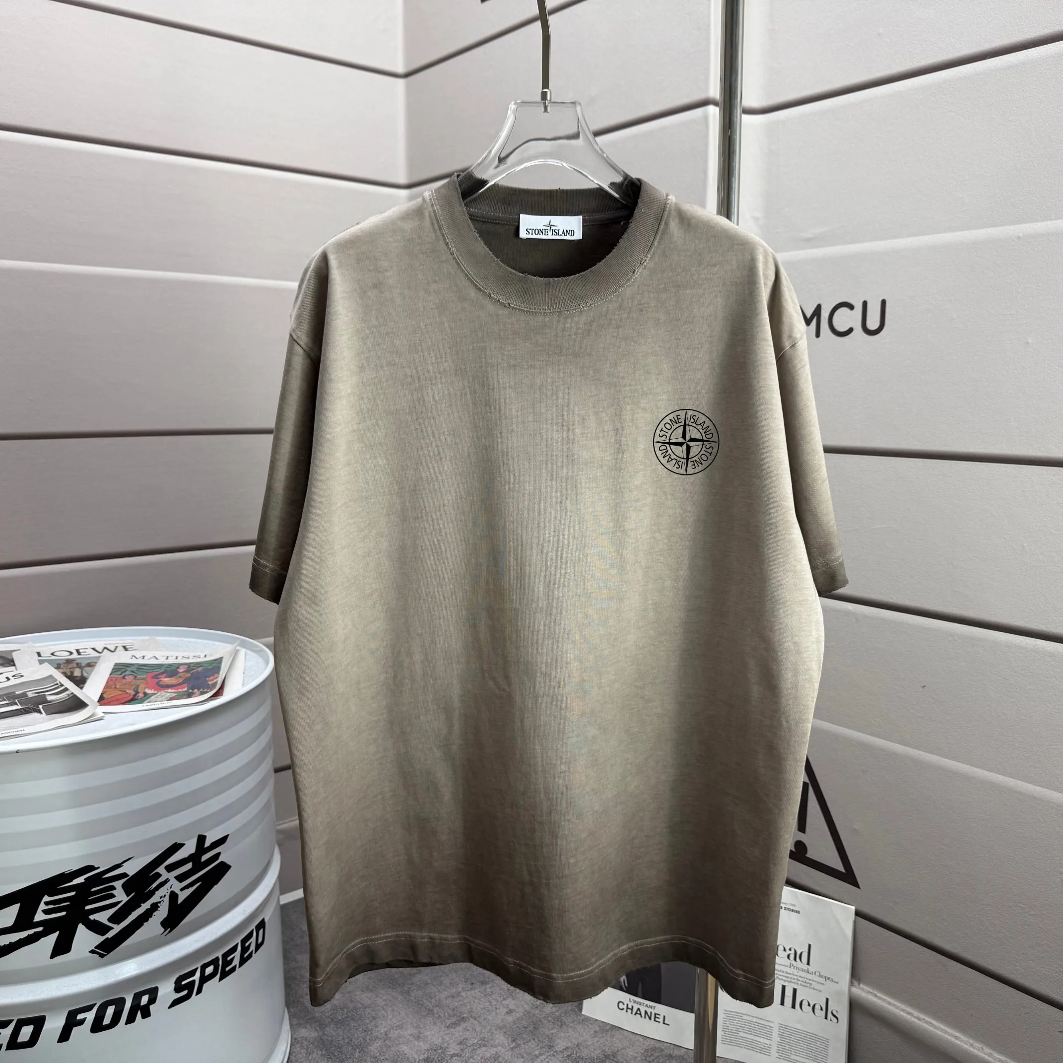 P160 Ston* islan* 石*岛 2025 autumn and winter new style Washed and worn 320g round neck short-sleeved tee Unisex loose version Color: Washed black Washed white Washed gray Brown Size: S M L XL XXL Size: S (90-130 pounds) M (120-150 pounds) L (140-165 pounds) (160-180 catties) XXL (180-210 catties)